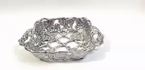 Vintage Arthur Court 1999 Aluminum Grape Vine Casserole Dish Holder - Picture 1 of 6