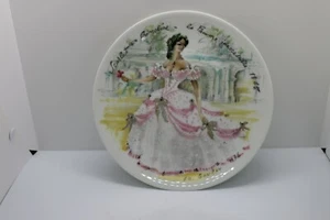 Plato de coleccionista Les Femmes Du Siecle 1865 porcelana de Limoges Francia Les Femmes Du Siecle - Imagen 1 de 2