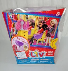 Liv Muñecas Salón Set 2 Peinados 1 Silla Salón 19 Accesorios Rodillos Clips NUEVO - Imagen 1 de 7