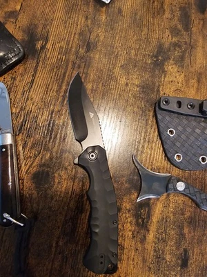 Fixed,  Slip, Flipper Group Knives - Image 1 of 4