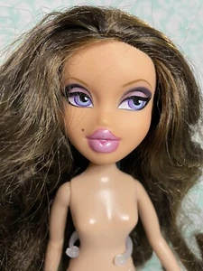 SCHÖNE BRATZ VHTF Twinnz Zwillinge Phoebe 10. Jahrestag Akt keine Kleidung - Bild 1 von 4
