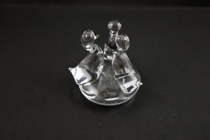 Lyn 77 Crystal Art Glass Trio of Ducks Paperweight - Picture 1 of 6
