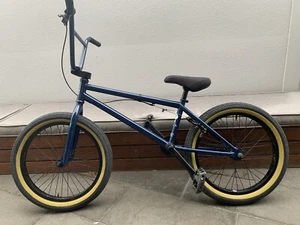 fit bike co bmx ( Justin Spriet ) - Picture 1 of 8