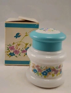 VINTAGE AVON BIRD OF PARADISE BATH OIL ENGLISH PROVINCIAL MILKGLASS BOTTLE Full - Picture 1 of 2