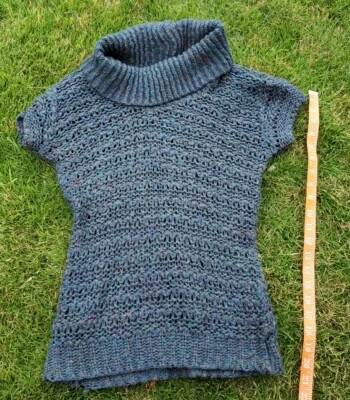 Suéter tejido con cable Charlotte Russe para mujer talla S manga corta azul Foto 1 de 4