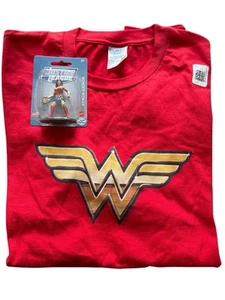 Women’s Wonder Woman T Shirt Size Small Red NWT - Picture 1 of 1