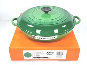 Cazuela/braiser poco profundo de hierro fundido Le Creuset 3,5 qt ~ verde bambú nueva en caja - Imagen 1 de 11