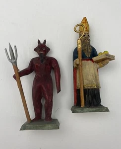 Grulicher Krippenfigur - Teufel mit Bischof/ Nikolaus, 8,5 cm - Bild 1 von 3