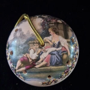 Vintage Pink Aidees of Torquay Squat Round Ye Olde Ceramic Pomander "Lovers" - Picture 1 of 4