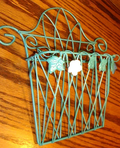 Vtg Green Metal Wire Planter Basket Wall Mount~Leaves+ Flower H=11" W=11.5"  699 Cover