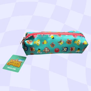 Nintendo Animal Crossing: New Horizons Villager Faces Pencil Case New with Tag - Picture 1 of 3
