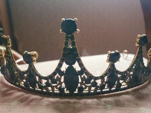 Tiara de Piedra Negra, Corona Reina Oscura, Princesa Gótica Día de Muerto Disfraz de Halloween - Imagen 1 de 7