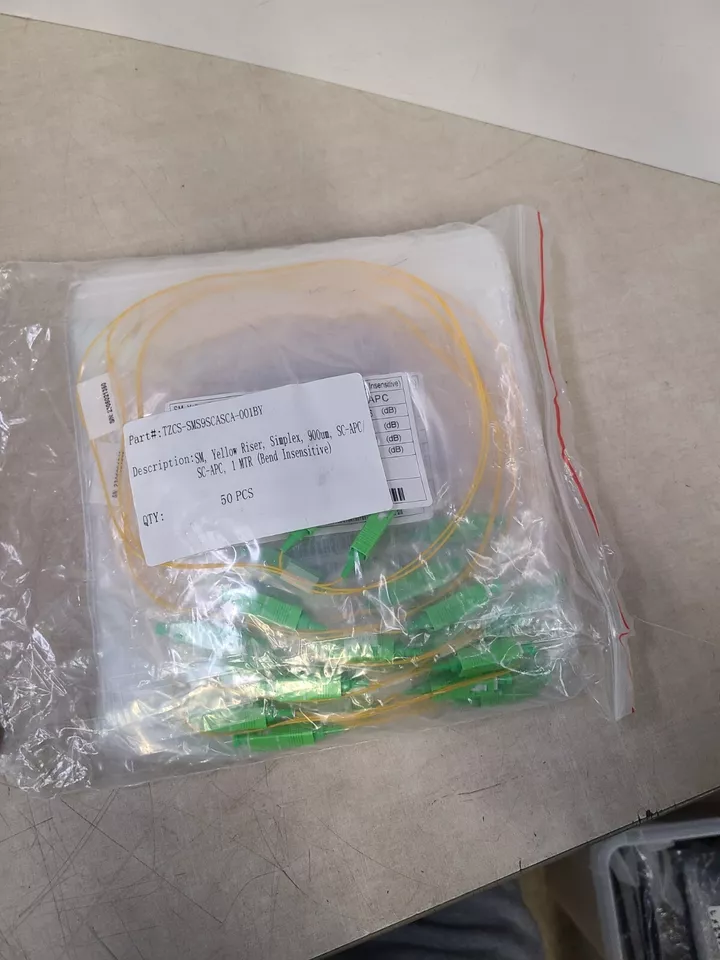 TZCS-SMS9SCASCA-001BY SM Yellow Riser Simplex 900um SC-APC/SC-APC 1 MTR - Image 1 of 4