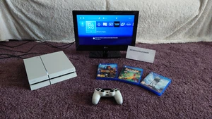 Sony PlayStation 4 500GB (CUH-1216A) - White - Picture 1 of 22