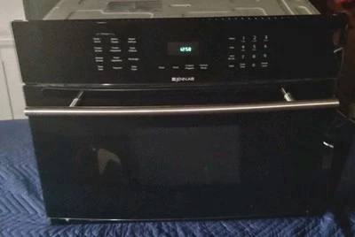 Horno microondas Jenn-Air JMC8130DDB de vidrio incorporado 30" 1,5 pies cúbicos 1000 vatios curvo Foto 1 de 4