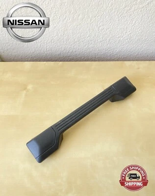 2002 Nissan Infiniti QX4 SUV Rear Interior Plastic Trunk Door Handle BLACK OEM - Image 1 of 4
