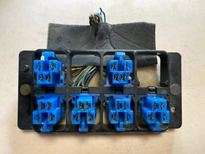 Nissan 8 Relay Block P/N: NA 7124-6280 - Picture 1 of 4