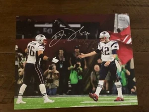 JAMES DEVELIN PATRIOTAS DE NUEVA INGLATERRA AUTÓGRAFO FIRMADO 8X10 con Brady - Imagen 1 de 1