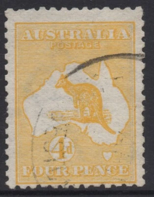 AUSTRALIA 1913 4d ORANGE - YELLOW KANGAROO STAMP (DIE II) VFU 1st.WMK SG.6a - Image 1 of 2