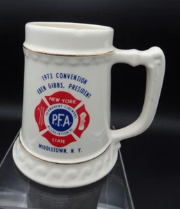 Taza de cerveza café de los bomberos del estado de Nueva York PFA Middletown convención 1973 - Imagen 1 de 9