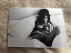 AMY WINEHOUSE- SINGER- UNSIGNED PHOTO 7x5”