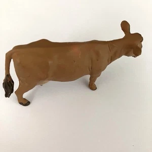 Vintage 1984 Britains Jersey Cow Plastic Farm Animal Toy - Picture 1 of 3