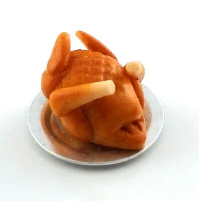 Accessorio Miniatura Per Cucina Sala Da Pranzo Con Pollo Arrosto Su Piatto - Immagine 1 di 4