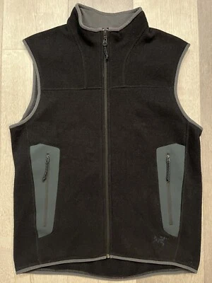 Arcteryx Men’s Black Full Zip Fleece Vest - Small - Image 1 of 4