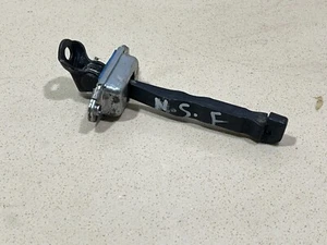 KIA SOUL TÜRBAND BREMSANSCHLAG RÜCKSCHLAGARM SCHARNIER VORNE RECHTS oder LINKE SEITE 2008-14 - Bild 1 von 4