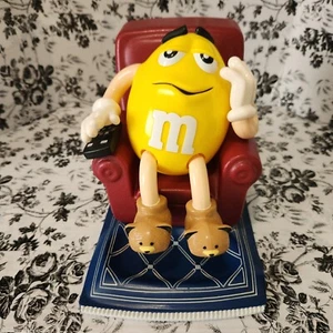 Mars Inc. M & M La-Z-Boy Yellow M & M Candy Dispenser 1999 Vintage - Picture 1 of 11