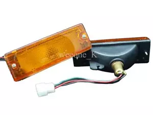 LAMPADA FANALE PARAURTI ANTERIORE 3 FILI STANDARD PER PICKUP ISUZU TF TFR 199... - Foto 1 di 3
