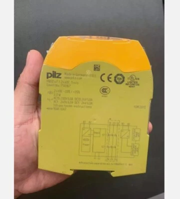 1PCS PILZ 750167 PNOZ s7.1 24VDC 3n/o Safety Relay - Image 1 of 4