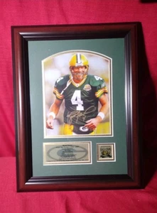 HANDSIGNIERTES Foto von Brett Favre - Green Bay Packers inkl. Statistikrahmen 19x15" - Bild 1 von 7