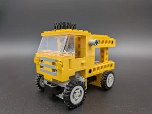 LEGO 8020 TECHNIC Universal Building Set '84 Yellow Hummer Jeep - Picture 1 of 6
