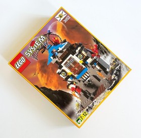 LEGO 3052 ʕ&bull;̫�&bull;ʔฅ Ninja Fire Fortress - CASTLE NINJA, 100% complete in BOX, 1999