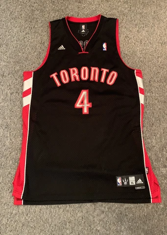 Vintage Toronto Raptors NBA ADIDAS AUTHENTIC- Chris Bosh Rare Alternate XL Cover