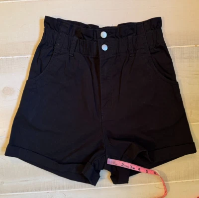 H&M Negro Alto Tiro Bolsa Papel Cintura Denim Vaqueros Pantalones Cortos Talla 6 Mujer 2.5" Nuevo Con Etiquetas Foto 1 de 4