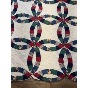Vintage Double Wedding Ring Quilt Handmade Patchwork Floral Cottagecore - Picture 1 of 4
