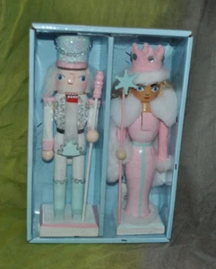 NEW WINTER MAGIC NUTCRACKER COUPLE/Snow Queen & King Set Pastel Blue Pink 9" - Picture 1 of 3