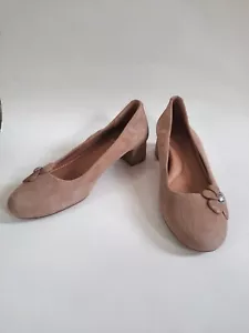 Ugg Tan Suede Leather Block Heels With Flower Detail Sz 8 1092280 Slip On NWOB - Picture 1 of 12