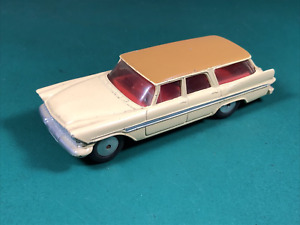 Vintage Corgi Toys | Plymouth Sports Suburban Station Wagon | Unboxed | 1959