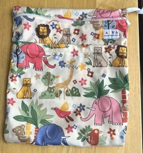 ALVABABY Borsa per pannolini a secco umido con due tasche con cerniera - Foto 1 di 3