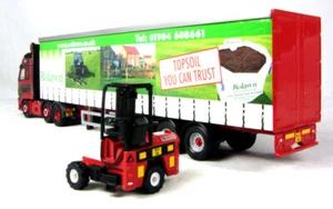 1:50 Volvo FH Rolawn + Moffett 1/50 • CORGI CC14009 - Picture 1 of 1
