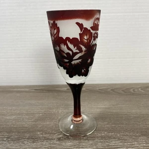 Copa camafeo copa de vino floral rojo tallos 1 copa 6 1/2" de alto - Imagen 1 de 13