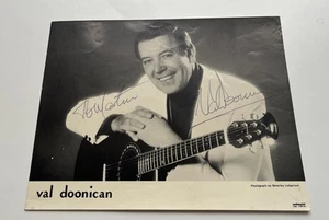 Val Doonican - 10x8" - Promo Foto - handsigniert - gewidmet (85) - Bild 1 von 2