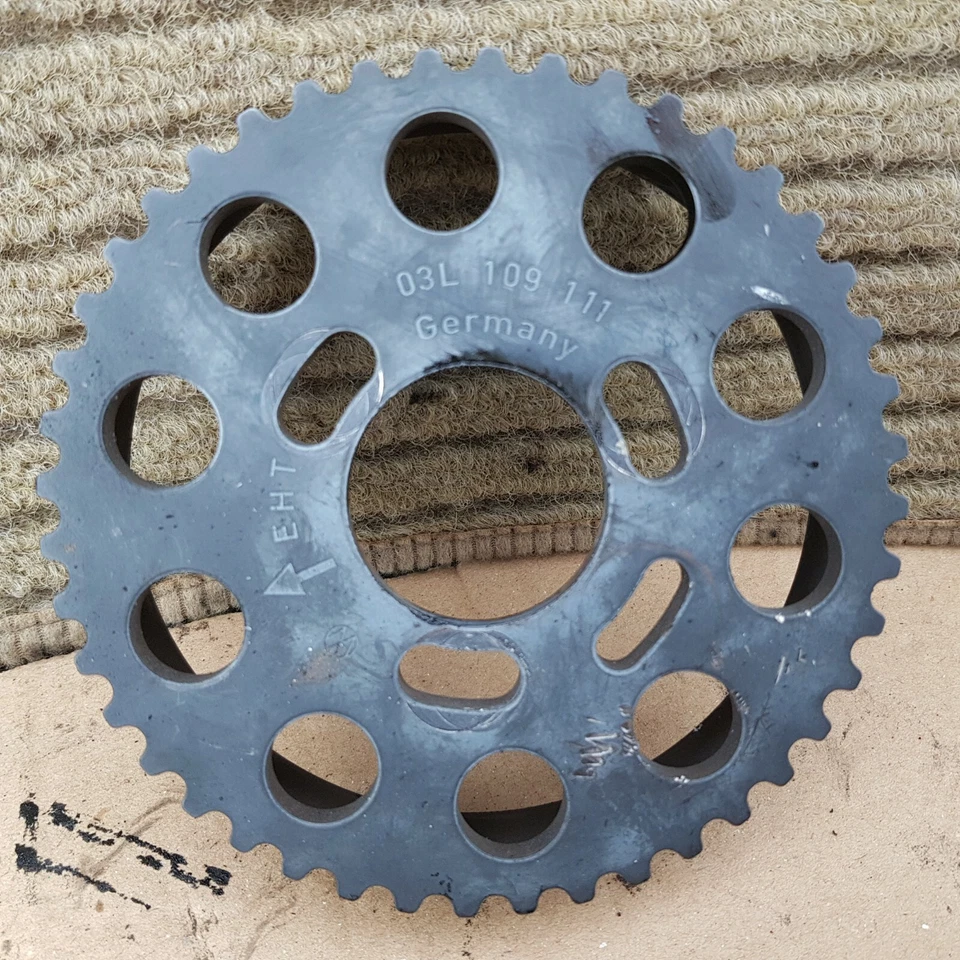 Polea piñón Seat Alhambra VW Sharan 7N 2.0 TDI 03L109111 Audi Skoda Foto 1 de 1