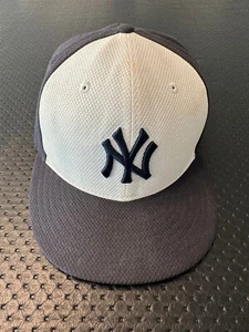 Mark Teixeira Game Used 2016 New York Yankees Cap Hat MLB Authenticated Steiner - Picture 1 of 9