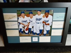 Jackie Robinson 1947 - 1. Spiel 8 Autogramme aus Lineup - gerahmt & mattiert - Bild 1 von 4