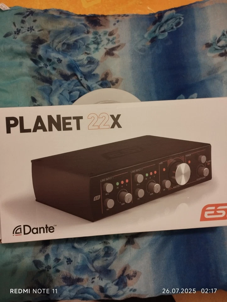 ESi Planet 22X High-End Audiointerface, 24 bit 96kHz, Professional 2 in / 2 out. - Bild 1 von 4