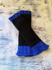 Warm & Soft Arm Warmers, 100% Wool/ Alpaca, Black & Blue - Picture 1 of 1